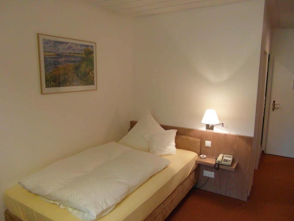 Hotel Am Springhorstsee Großburgwedel Εξωτερικό φωτογραφία